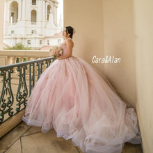 Load image into Gallery viewer, Mexican vestido de 15 años Pink Charro Quinceanera Dresses Puffy Skirt Beading Sweet 16 Dress Appliqued vestidos de xv años
