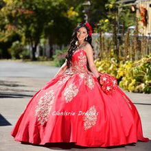 Load image into Gallery viewer, Red Sleeveless Mexican Ball Gown Quinceanera Dress With Gold Embroidery Sweetheart Vestido De 15 Anos Sweet 16 Prom Party
