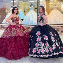 Load image into Gallery viewer, Vestido De 15 Anos Mexican Style Embroidery Lace Quinceanera Dress Off the Shoulder Ball Gown Prom Birthday Party Dress
