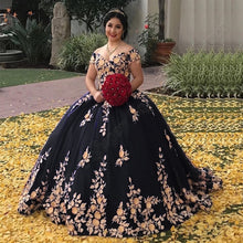 Load image into Gallery viewer, Exquiaite Green Quincenera Evening Dresses Off Shoulder Flowers Appliqued Prom Formal Party Celebrity 15 Ans Vestidos Fiesta
