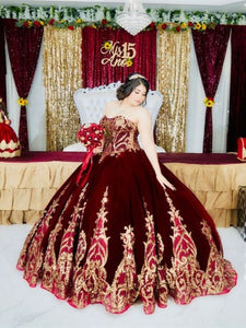 Burgundy Velvet Princess Quinceanera Dress Ball Gown Sequins Lace Applique Sweet 16 Dress Plus Size