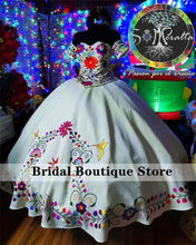 Load image into Gallery viewer, Luxury Colorful Embroidery Ball Gown Quinceanera Dresses Sweetheart Mexican Dress Off Shoulder Vestidos De 15 Años 2022
