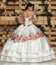 Load image into Gallery viewer, Vestidos de 15 años Black Quinceanera Dresses with Flowers Applique Off  Shoulder Sweet 16  Dress Lace-Up Back Mexican Gowns
