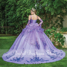 Load image into Gallery viewer, Light Blue Quinceanera Dress 2021 Off The Shoulder Appliques Sequins Bow Princess Sweet 16 Ball Gown Vestidos De 15 Años
